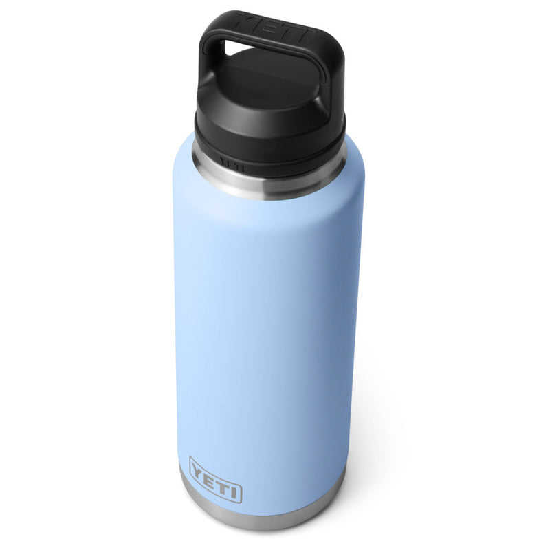 21071504660 TERMO RAMBLER 46oz CHUG CAP BIG SKY BLUE MARCA YETI