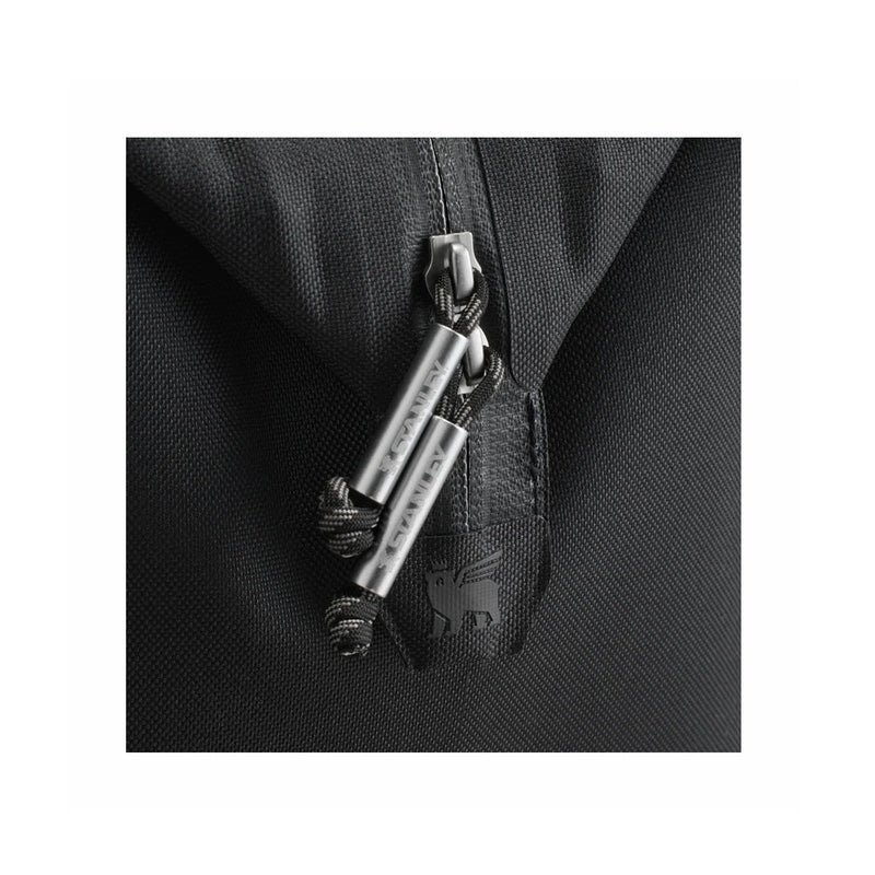 99999PT HIELERA THE ALL DAY JULIENNE MINI BOLSA 6.8lt NEGRA MARCA STANLEY