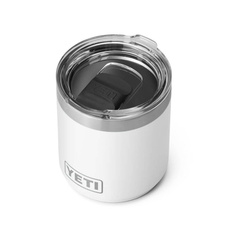 21071504012 TERMO RAMBLER 10oz LOWBALL 2.0 TAPA MAGNETICA BLANCO MARCA YETI