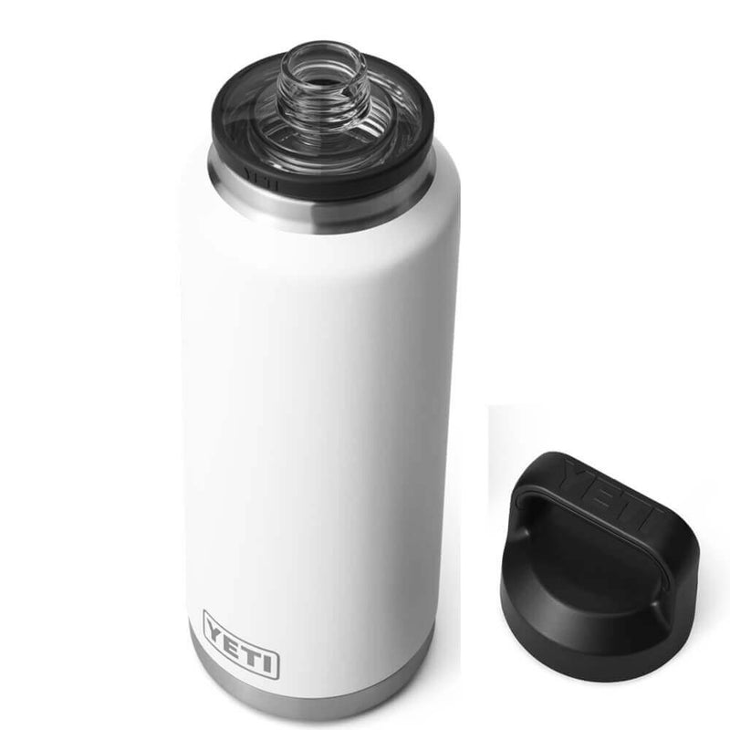 21071504116 TERMO RAMBLER 46oz CHUG CAP BLANCO MARCA YETI