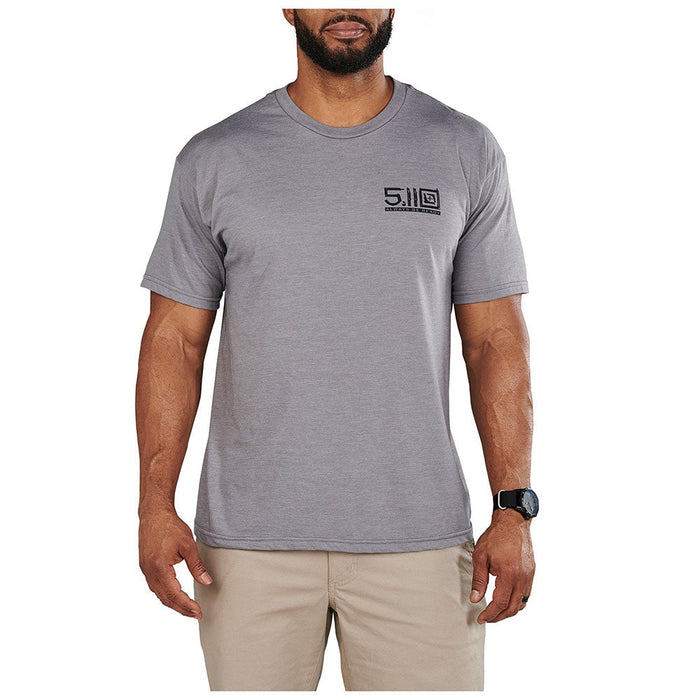 41191YM-097 PLAYERA LOCKED AND LOGOED M/C GRIS MARCA 5.11 TACTICAL